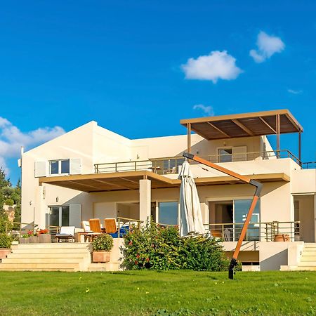 Legrena Beach Villa 수니언 외부 사진