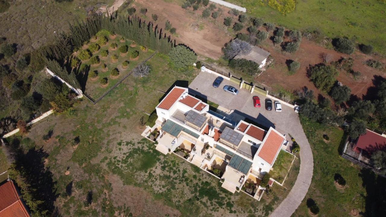 Legrena Beach Villa 수니언 외부 사진