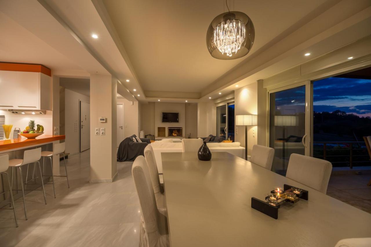 Legrena Beach Villa 수니언 외부 사진