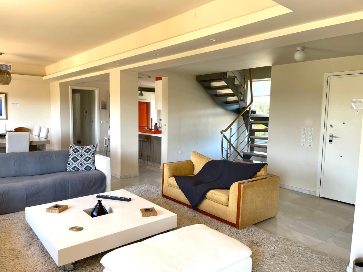 Legrena Beach Villa 수니언 외부 사진