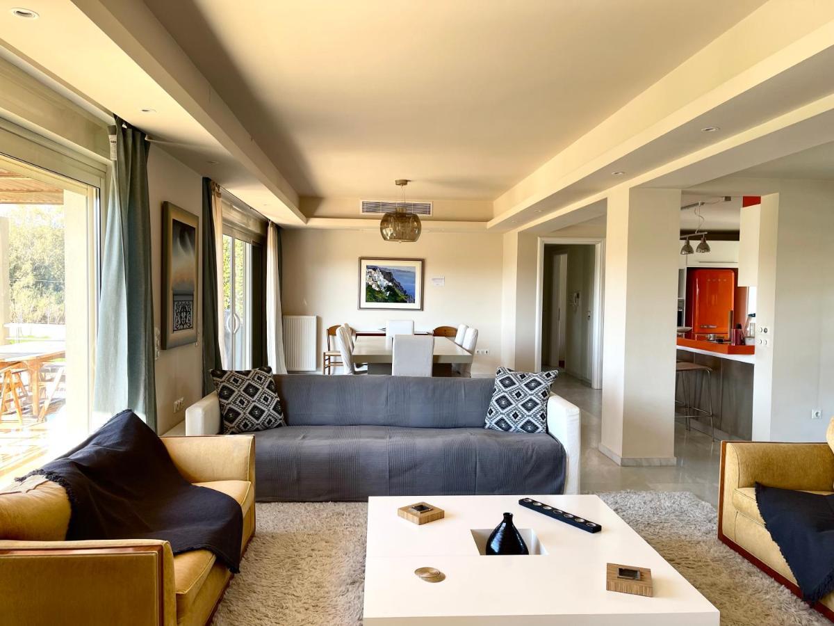 Legrena Beach Villa 수니언 외부 사진