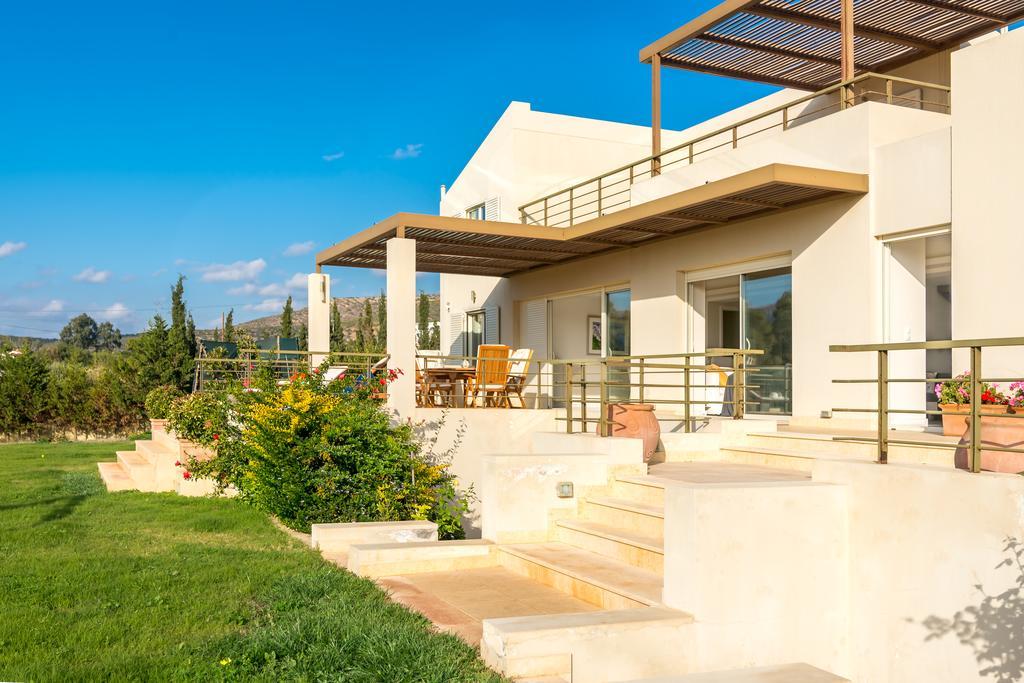 Legrena Beach Villa 수니언 외부 사진
