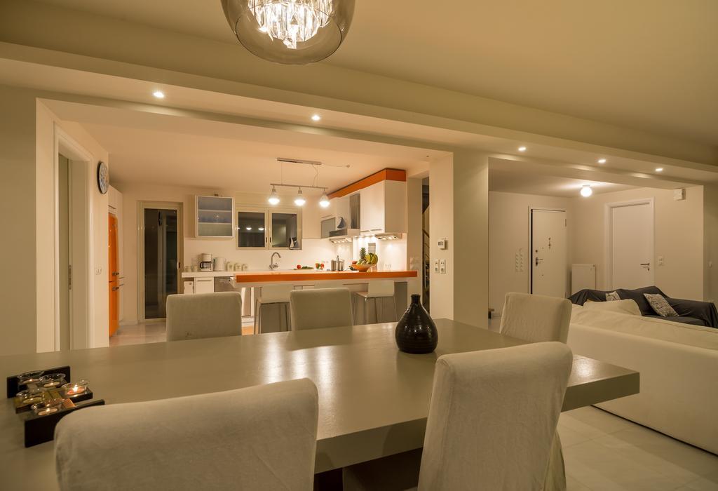 Legrena Beach Villa 수니언 외부 사진