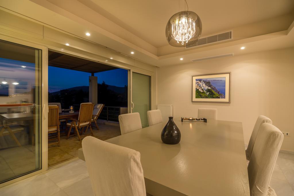 Legrena Beach Villa 수니언 외부 사진