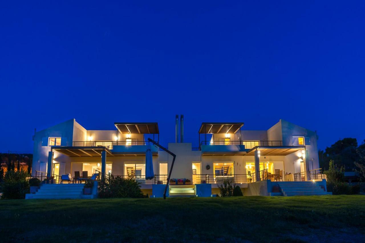 Legrena Beach Villa 수니언 외부 사진